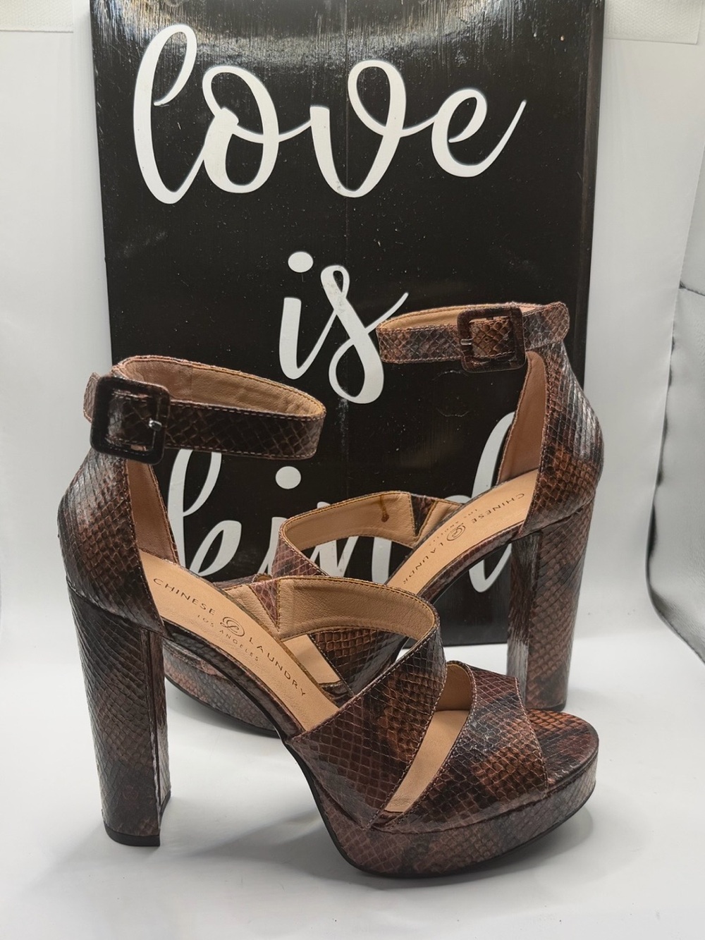 NWOT “Riddle” Platform High Heeled Sandals by Chinese Laundry